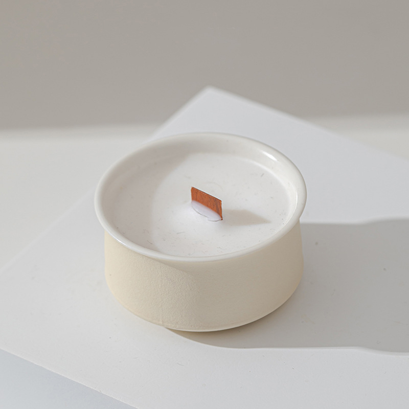 Logo Luxury Nordic Decorative Empty Matte White Scented Candle Vessels Holder Container Porcelain Ceramic Candle Jar 