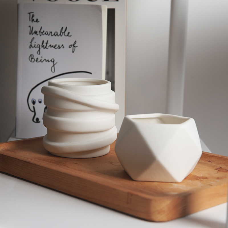 Nordic Handmade White Irregular Luxury Candle Container Vessels Empty Ceramic Candle Jar Without Wax for Scented Candles Making 