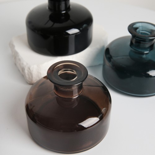 New Arrival Decorative Round Glass Diffuser Bottle Reed Aromatherapy Bottle Essential Oils Container Glass Bottles Diffuser Jars