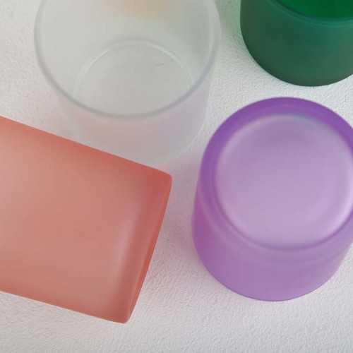 Stock 8.4*7cm Sticky Multi-color Luxury Matte Frosted Candle Jars Container Empty Glass Jar for Candle Making With Lid
