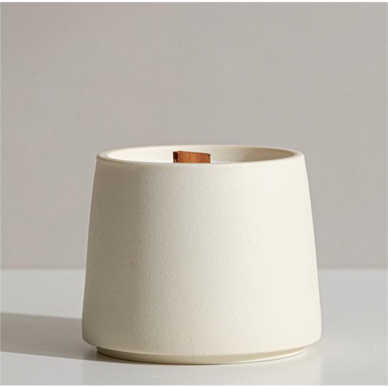 Logo Luxury Nordic Decorative Empty Matte White Scented Candle Vessels Holder Container Porcelain Ceramic Candle Jar 