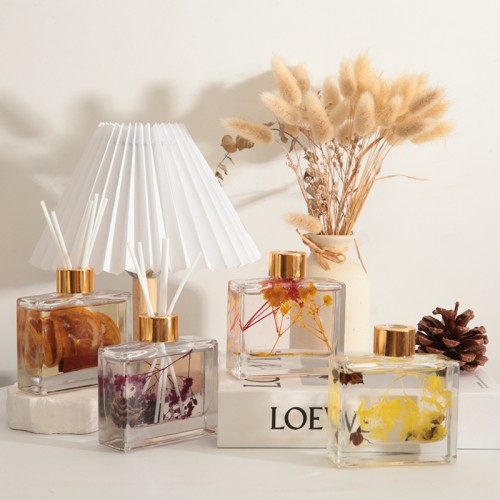 New Style Elegant Home Decor 100Ml Glass Square Bottle Bathroom Air Freshener Reed Scent Diffuser With Sticks for Home