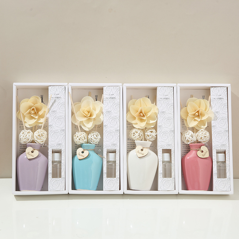 Elegant Home Fragrance Gift Flower Sticks Ceramic Bottle Reed Diffuser Set With Aromatherapy Oil Refill for Bathroom Shelf Decor