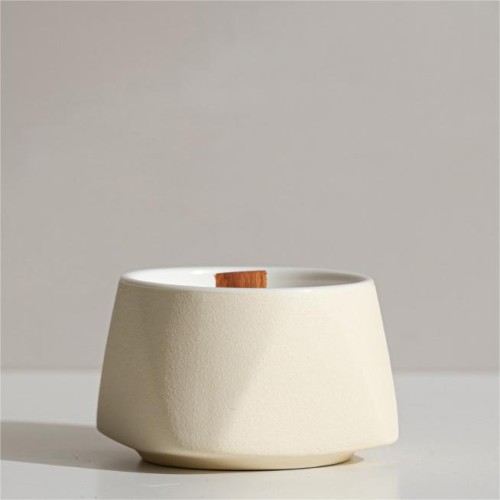 Logo Luxury Nordic Decorative Empty Matte White Scented Candle Vessels Holder Container Porcelain Ceramic Candle Jar